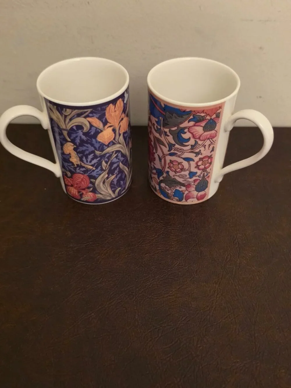 Set of 2 Dunoon Decorative Mugs Kensington features William Morris designs